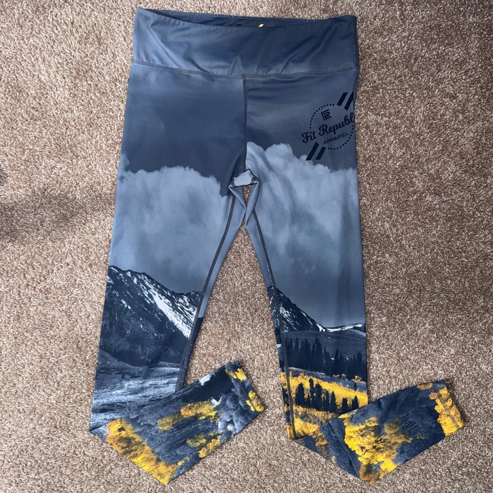 Fit Republic Apparel Women's Leggings Size Small